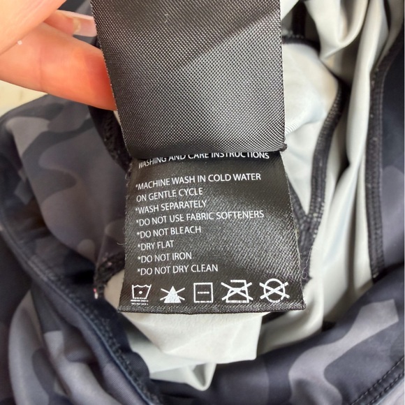 Lole Camo Leggings - Black and Gray - Picture 7 of 12